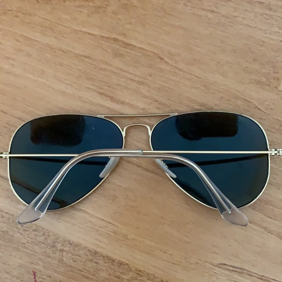 Blue aviator Ray Bans with case - Picture 3 of 4